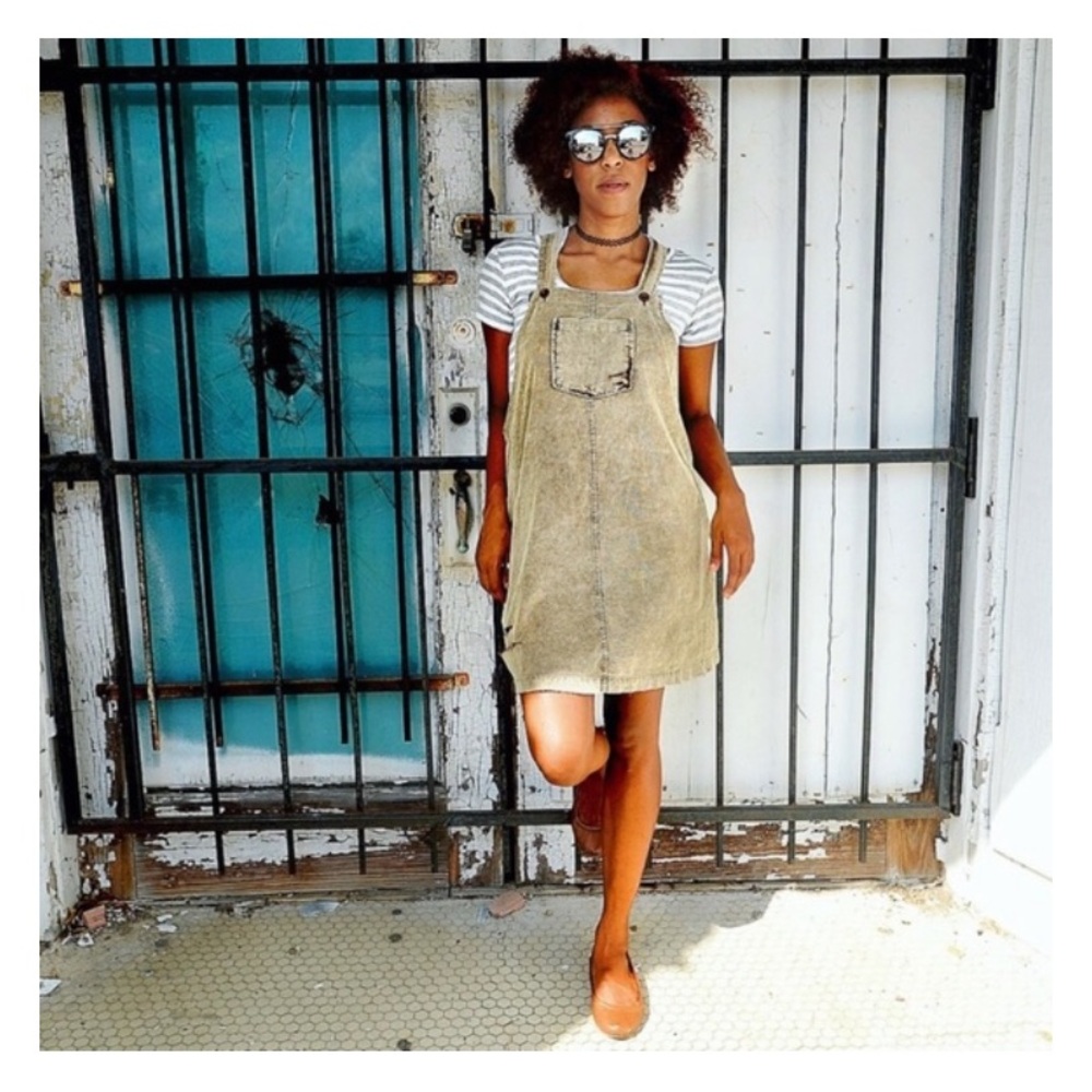 NWT Sadie & Sage Distressed Corduroy Overall Dress - Picture 2 of 10
